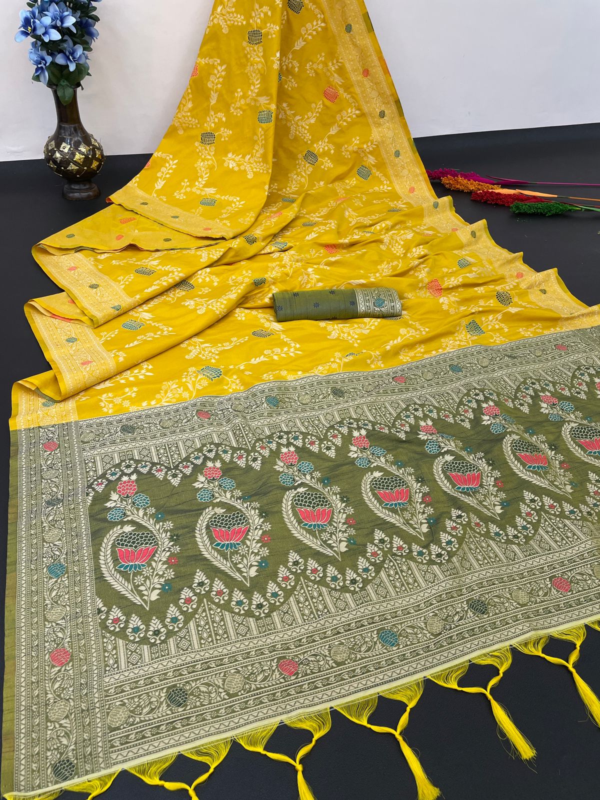 Dulhan By Aab Handloom Raw Silk Wedding Saree wholesale market in Surat with price